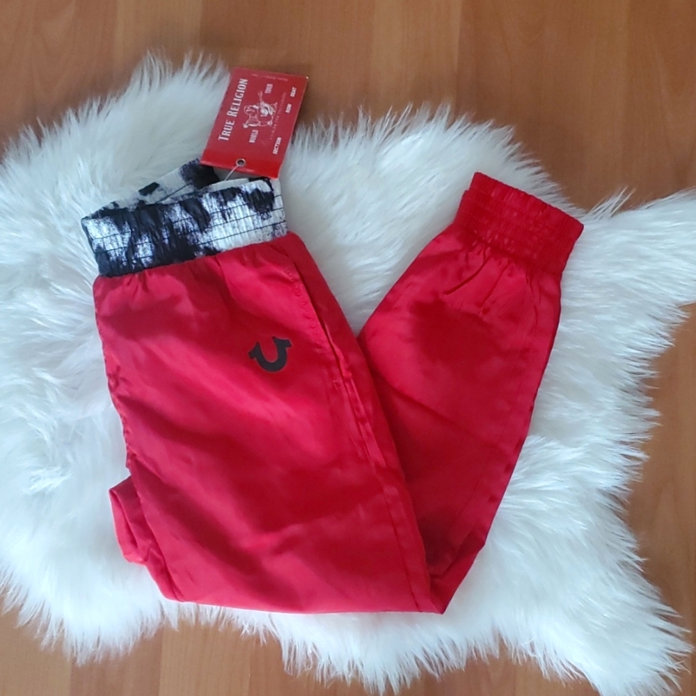 NWT boys ruby red True Religion jogger wind pants sz 5